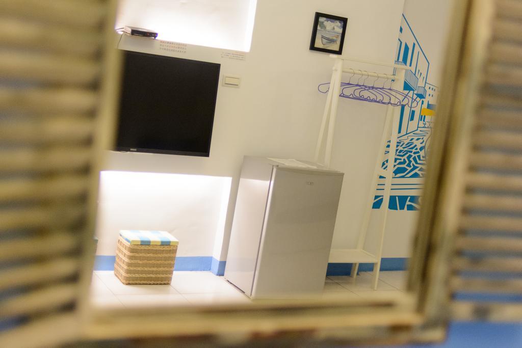 Play House Hotel Tainan Bagian luar foto
